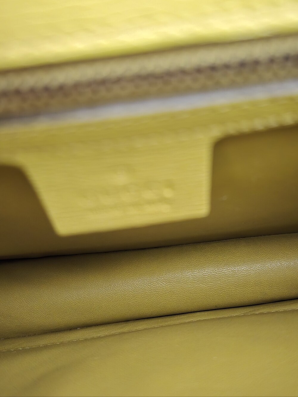 Gucci Shanghai Heartbeat Top Handle Bag - Picture 7 of 10